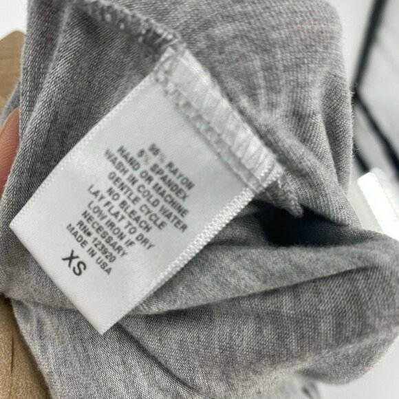 Made Maternity V-Neck Gray Short Sleeve Tee - Picture 4 of 4